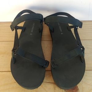(Free with any purchase) Joe fresh black sandals men's size 12 US